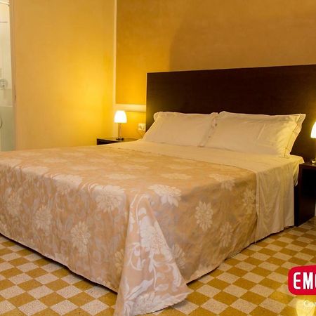 Relais Del Borgo Hotel & Spa 4 Stelle Staffolo Екстериор снимка